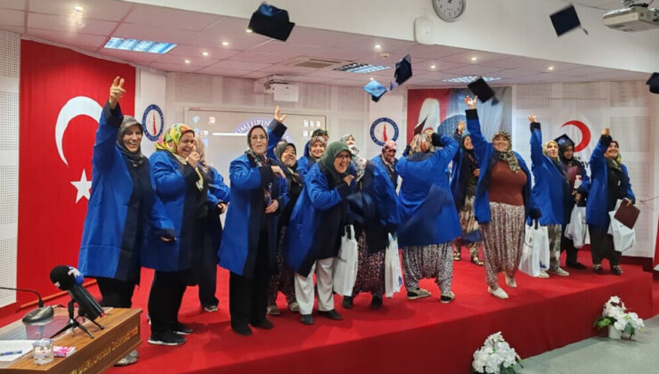 Kadın Üniversitesi’nde mezuniyet heyecanı