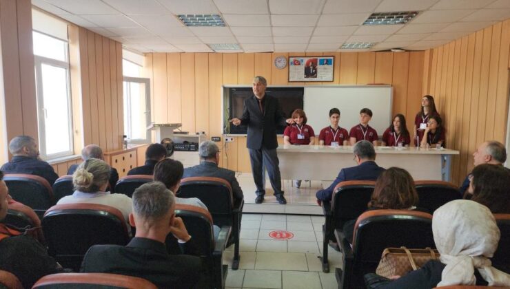 Öğrenciler bağımlılıklara dikkat çekti