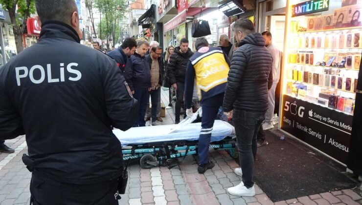 İki bisikletli kafa kafaya çarpışarak hastanelik oldu