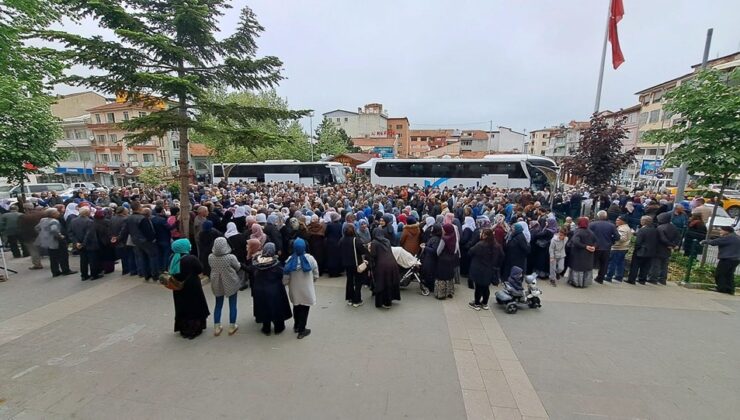 80 hacı adayı kutsal topraklara uğurlandı