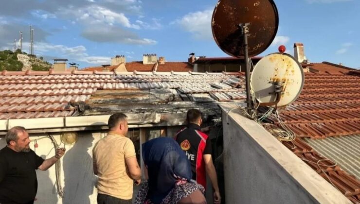 Çatı yangını korkuttu