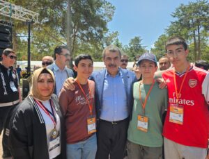 Kütahyalı öğrenci Robot Yarışması’nda dünya birincisi oldu