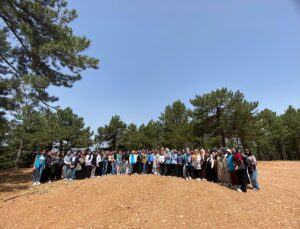 130 kız öğrenci Murat Dağı’nda kampta buluştu