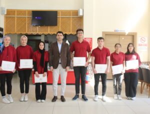 Dereceye giren öğrenciler ödüllendirildi