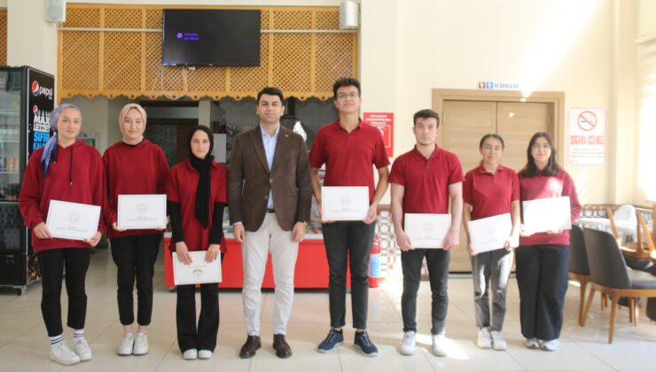 Dereceye giren öğrenciler ödüllendirildi