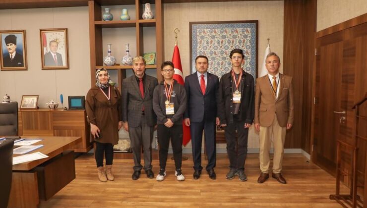 Vali Işın’dan dünya şampiyonu öğrencilere tebrik