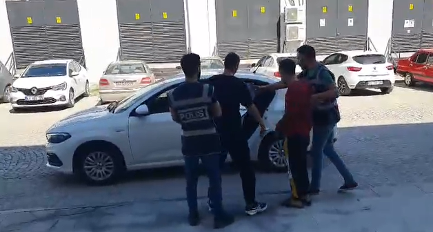 Büfenin deposuna dadanan hırsızlık şüphelileri yakalandı