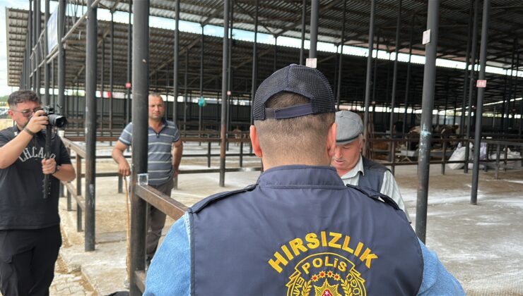 Polisten kurban pazarında sahte para uyarısı