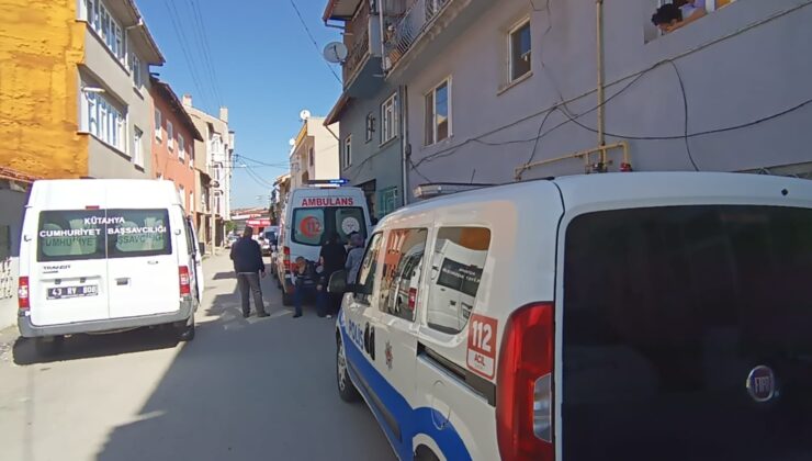 Çay vermek için odasına girdiği oğlunun cansız bedeniyle karşılaştı!