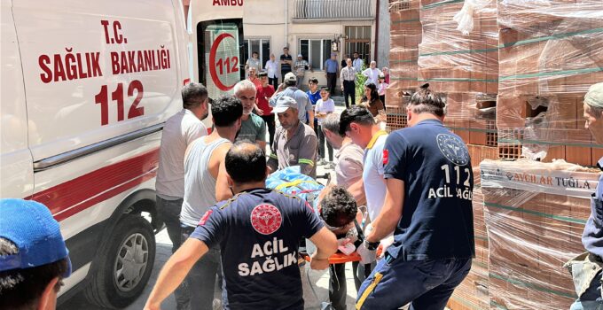 Elektrik akımına kapılan işçi ağır yaralandı