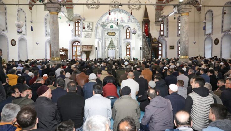 Bayram namazı 06.08’de kılınacak