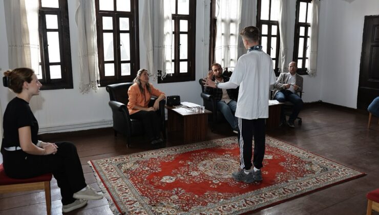 Çocuklar tiyatro eğitiminde buluşacak