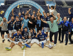 Şampiyon Kütahya Belediyespor 2. Ligde!