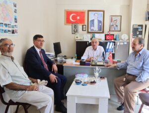 Belediye Başkanı Kahveci’den hacdan dönen muhtarlara ziyaret