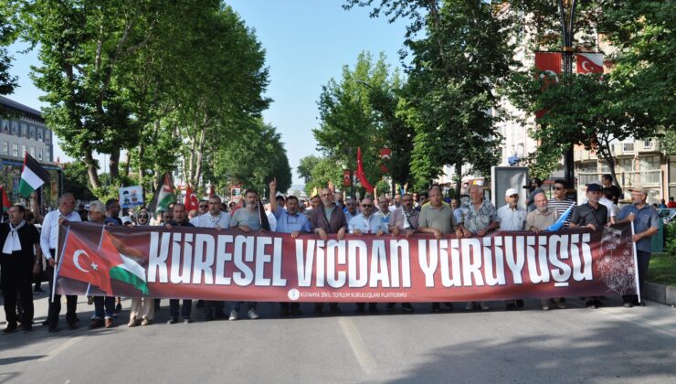 İsrail’in Gazze’ye yönelik saldırıları yürüyüşle protesto edildi