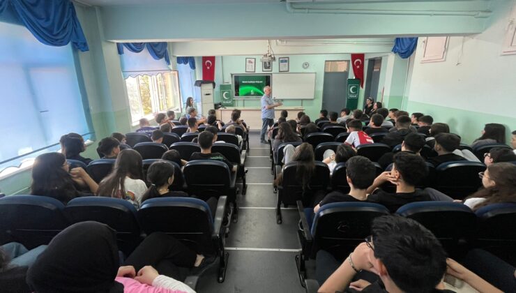 Öğrenci ve velilere teknoloji bağımlılığı semineri