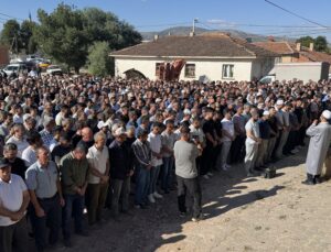 Tüp bayisindeki patlamada hayatını kaybeden Yenilmez toprağa verildi