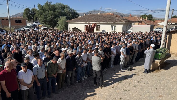Tüp bayisindeki patlamada hayatını kaybeden Yenilmez toprağa verildi