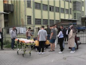 Otomobil ile motosiklet çarpıştı: 2 yaralı