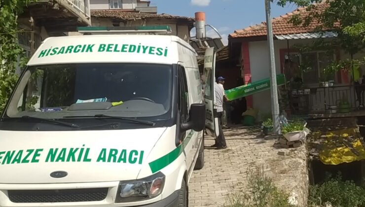 Yalnız yaşayan kadın evinde ölü bulundu