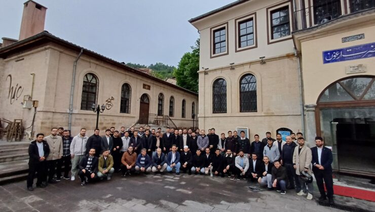 Sabah namazı buluşması ve tarih gezisi düzenlendi