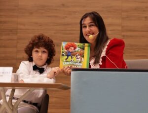 Minikler masallar dünyasında keyifli bir yolculuğa çıktı
