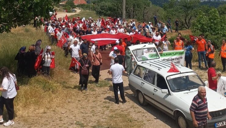 Keşkek şenliğinde taş ocağı protestosu