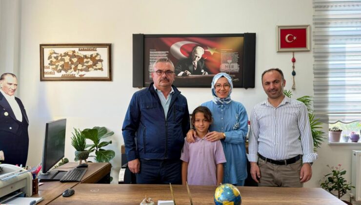 Trafik kurallarına resimle dikkat çektiler