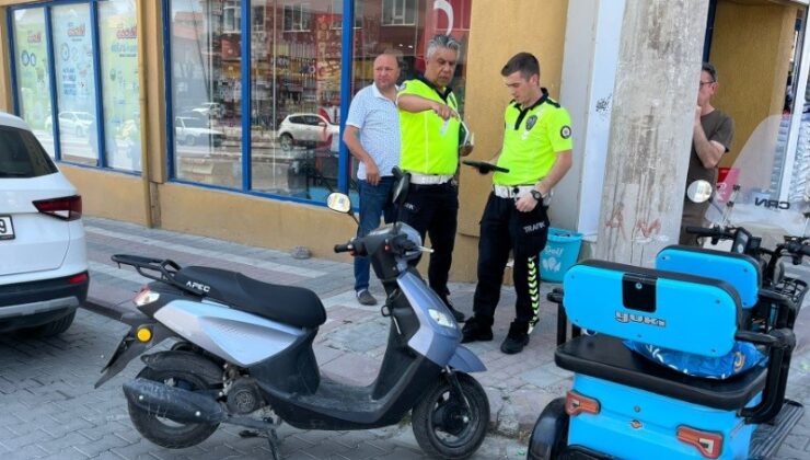 2 motosiklet çarpıştı: 1 yaralı