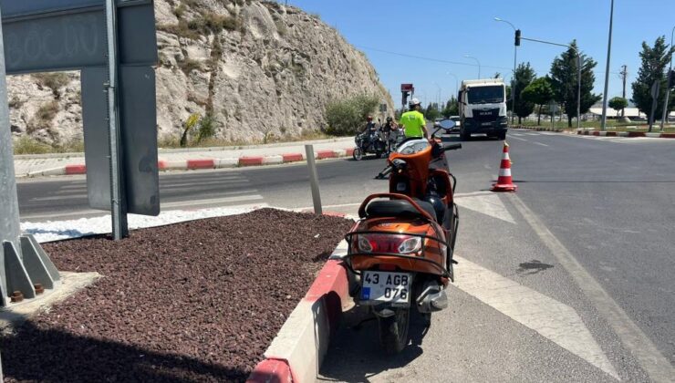 Kaldırıma çarpan motosiklet sürücüsü yaralandı