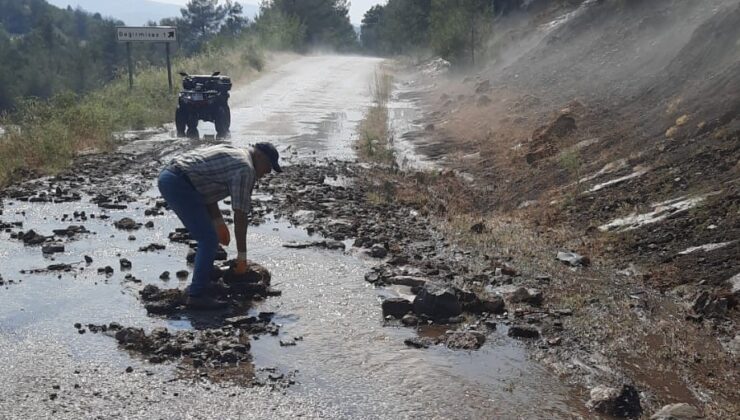 Sağanak yağış hayatı olumsuz etkiledi