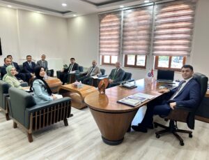 Kaymakam Bahar’dan milli eğitim çalışanlarına başarı belgesi