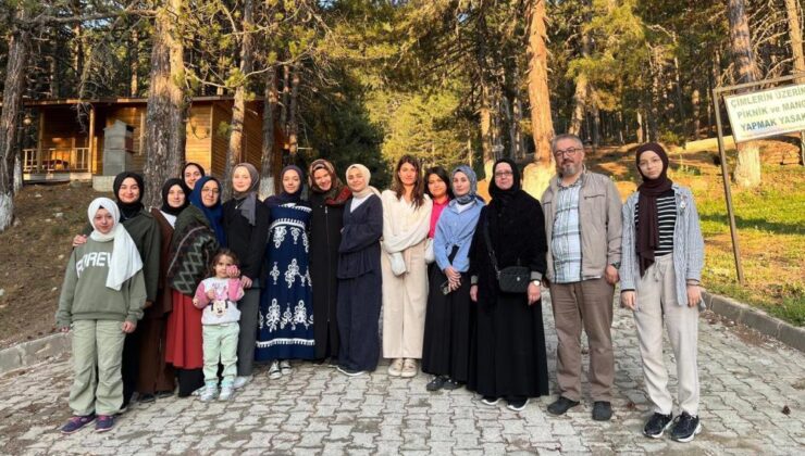 Manevi danışmanlardan mezun öğrencilere veda