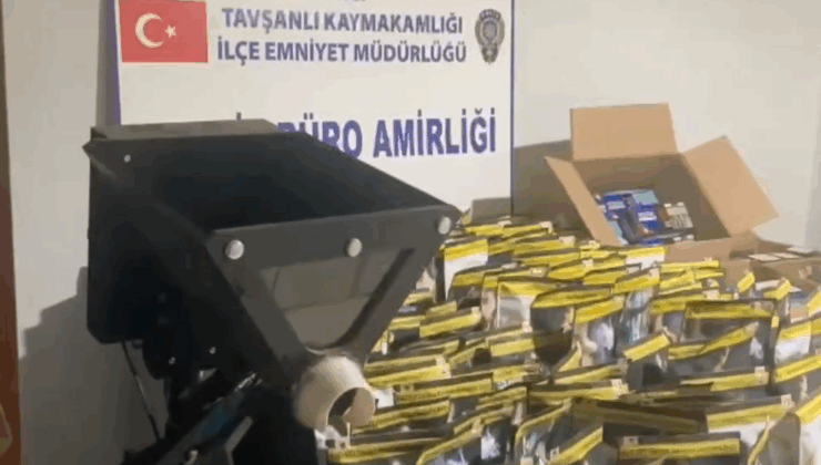 Tavşanlı polisinden kaçak sigara atölyelerine operasyon: 3 gözaltı