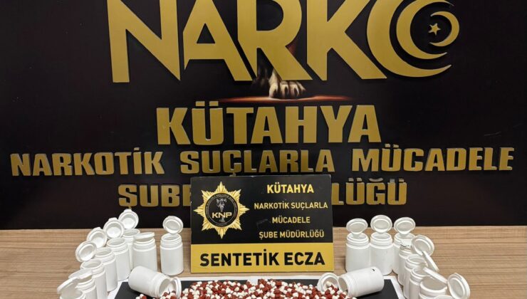 Uyuşturucu ticareti yapan 4 zanlı tutuklandı