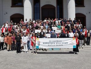 ‘Koruyucu Aile Günü Yürüyüşü’ yoğun katılımla gerçekleşti
