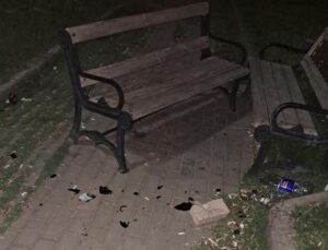 Tehlike saçan çocuk parkı büyük tepki topluyor