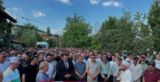 Kalp krizi sonucu vefat eden polis Simav’da toprağa verildi