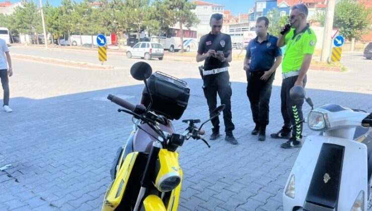Otomobil ile çarpışan motosikletin sürücüsü yaralandı