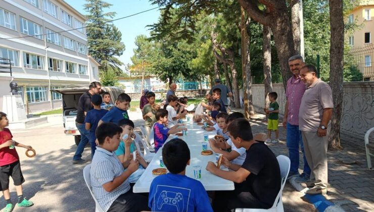 Hayırseverlerden Kur’an Kursu öğrencilerine motivasyon hediyesi