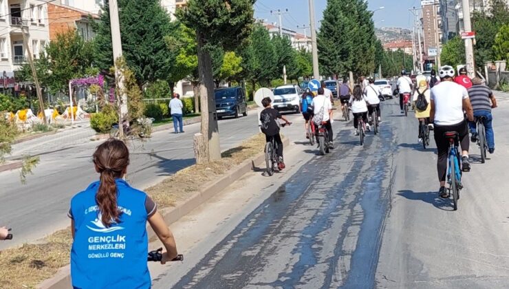 Doğaseverler bisiklet turunda buluştu