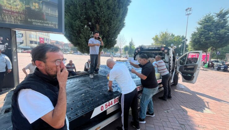 Tavşanlılı vatandaşlar, Harmancık’taki yangın için seferber oldu