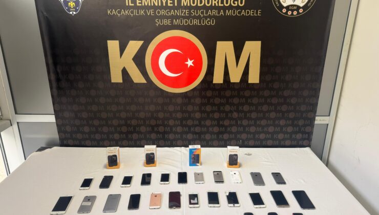 37 adet gümrük kaçağı cep telefonu ele geçirildi