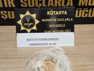 Durdurulan araçta uyuşturucu madde ele geçirildi: 1 tutuklama