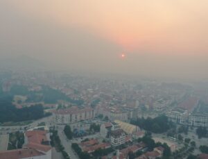 Kütahya’da dumanlar gökyüzünü kapladı!
