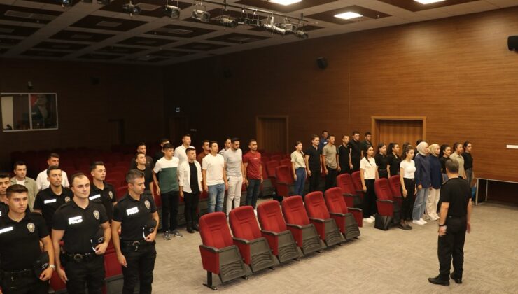 Göreve yeni başlayan polislere farkındalık eğitimi verildi