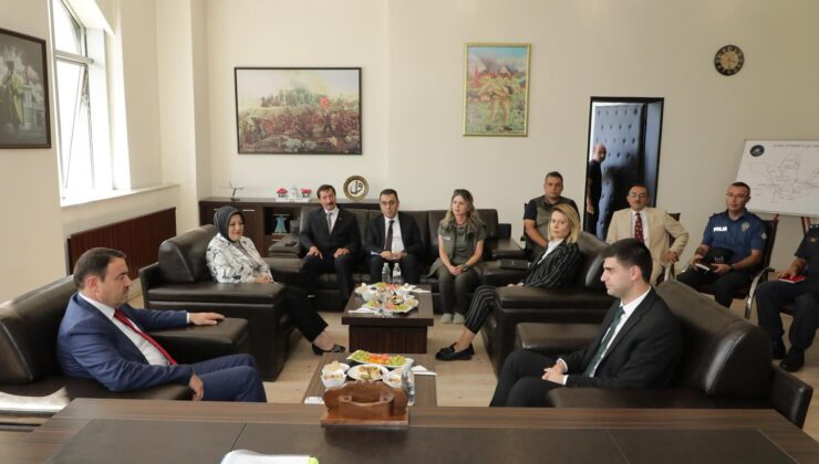 Vali Işın’dan Dumlupınar Kaymakamı Teltik’e ziyaret