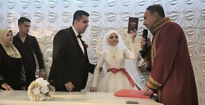 Ortaokulda tanışan görme engelli çift dünya evine girdi