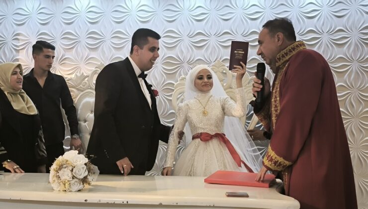 Ortaokulda tanışan görme engelli çift dünya evine girdi