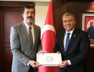 Anadolu Üniversitesi Rektörü Adıgüzel’den Kütahya ziyareti
